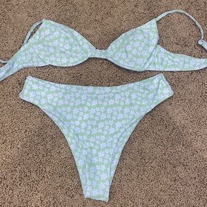 green daisy print swim suit